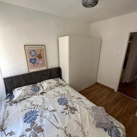 Seashell Apartment In กูลเญรา ภายนอก รูปภาพ