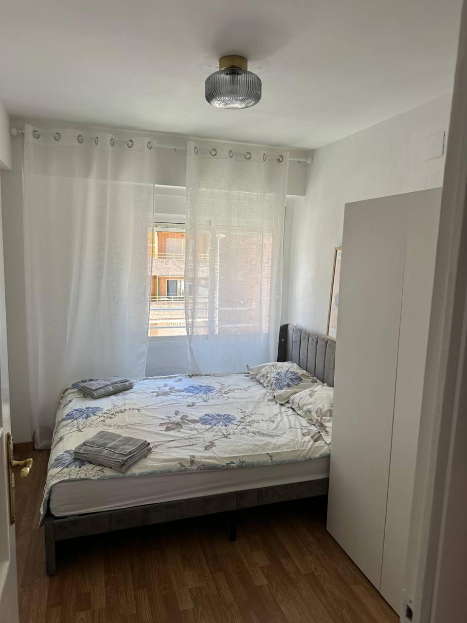 Seashell Apartment In กูลเญรา ภายนอก รูปภาพ